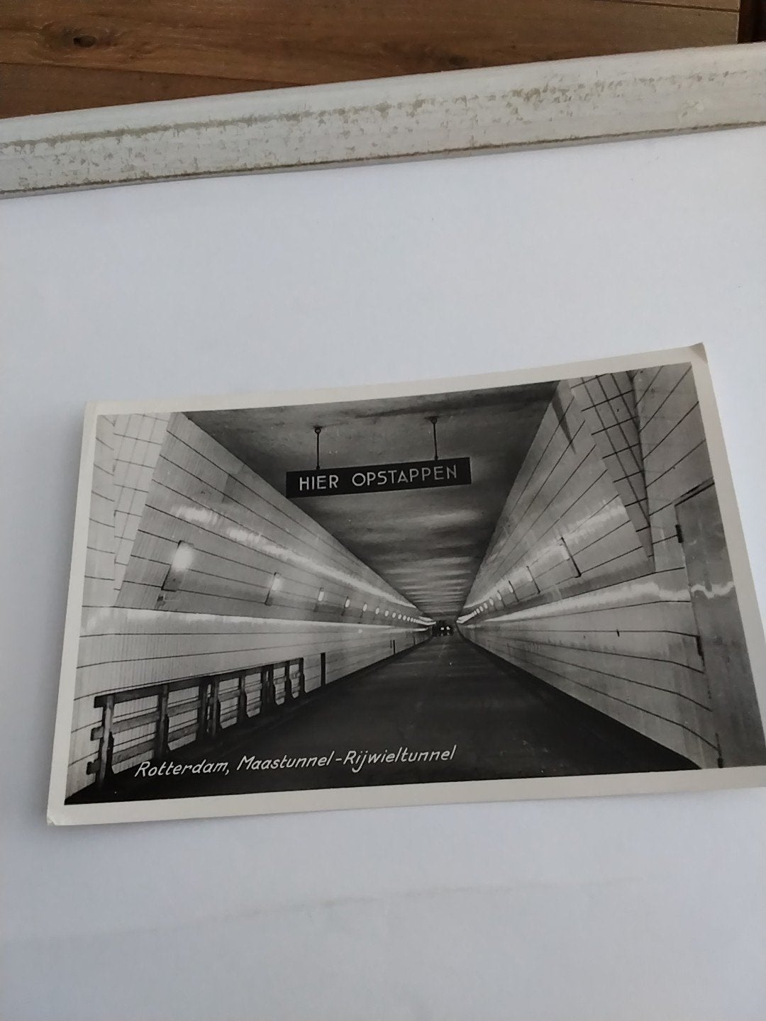 Oude ansichtkaart Maastunnel Rijwieltunnel Rotterdam 1953, Ophalen of Verzenden