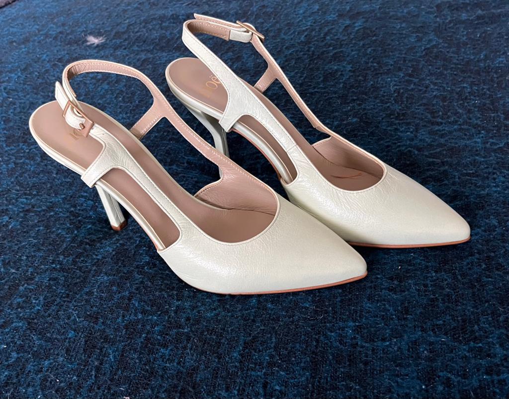 Zo goed als nieuwe mintgroene pumps van Noe, Ophalen of Verzenden, Zo goed als nieuw, Groen, Pumps