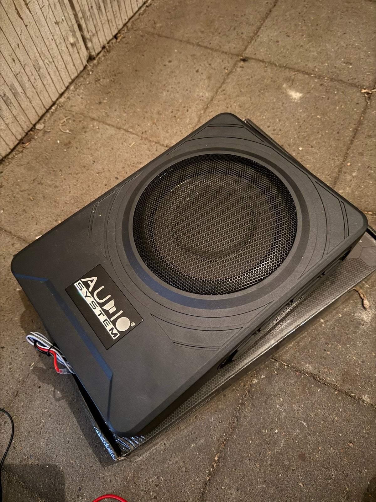 Audio System US08 225W actieve subwoofer met kabels, Inclusief kabels, Subwoofer, Nieuw, Ophalen