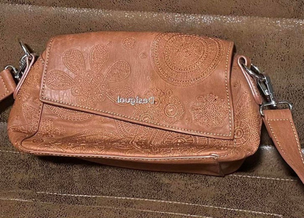 Desigual schouder tas, Ophalen of Verzenden, Zo goed als nieuw, Bruin, Overige merken