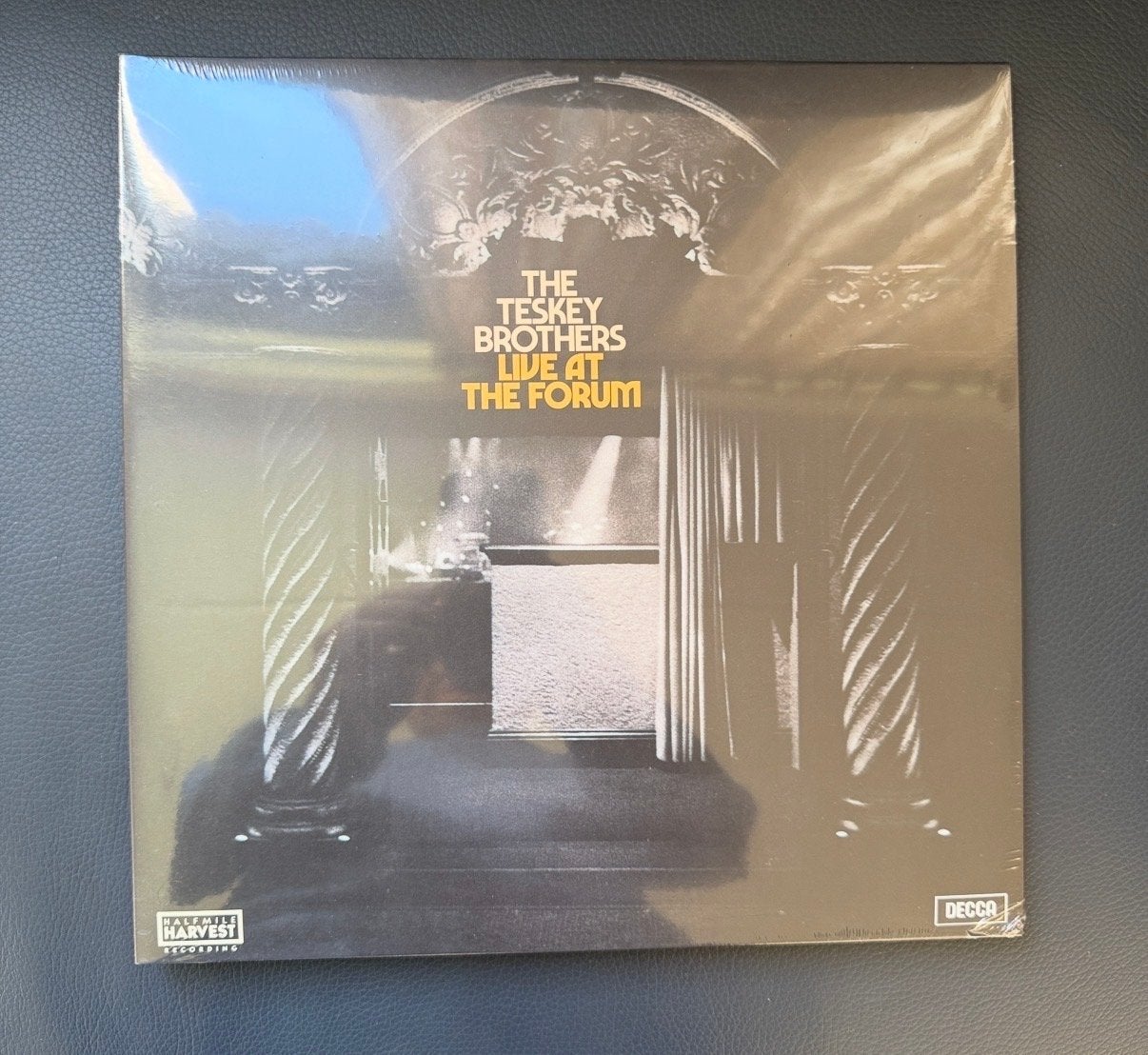 The Teskey Brothers - Live At The Forum LP (Nieuw in seal), LP, Overige genres, Geseald, Ophalen of Verzenden