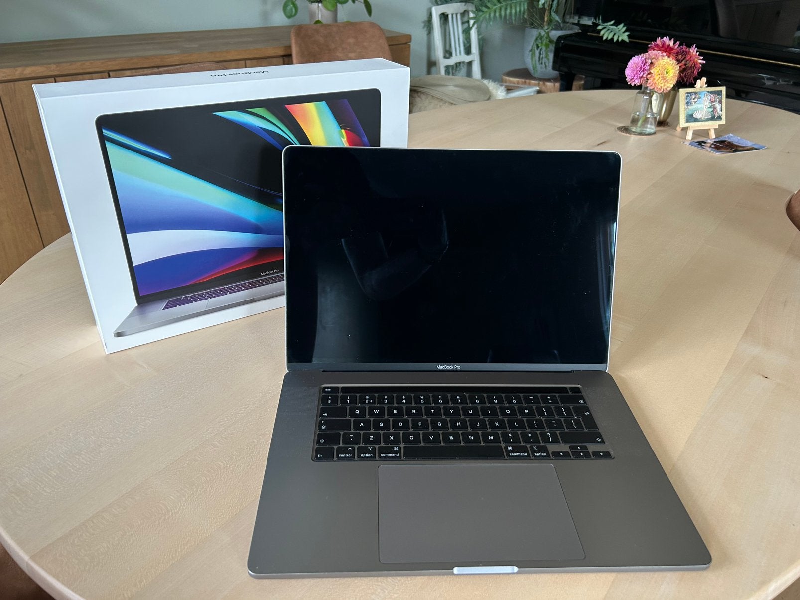 Apple MacBook Pro 2019 16-inch 16 GB 512 GB, Gebruikt, Qwerty, Ophalen of Verzenden, 256 GB of meer