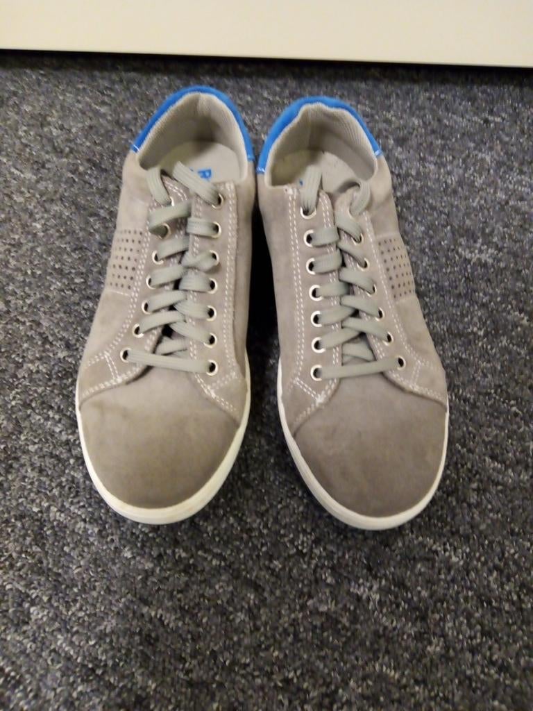 Jongens sneakers suede merk: Richter Fitmi maat 36, Ophalen of Verzenden, Zo goed als nieuw