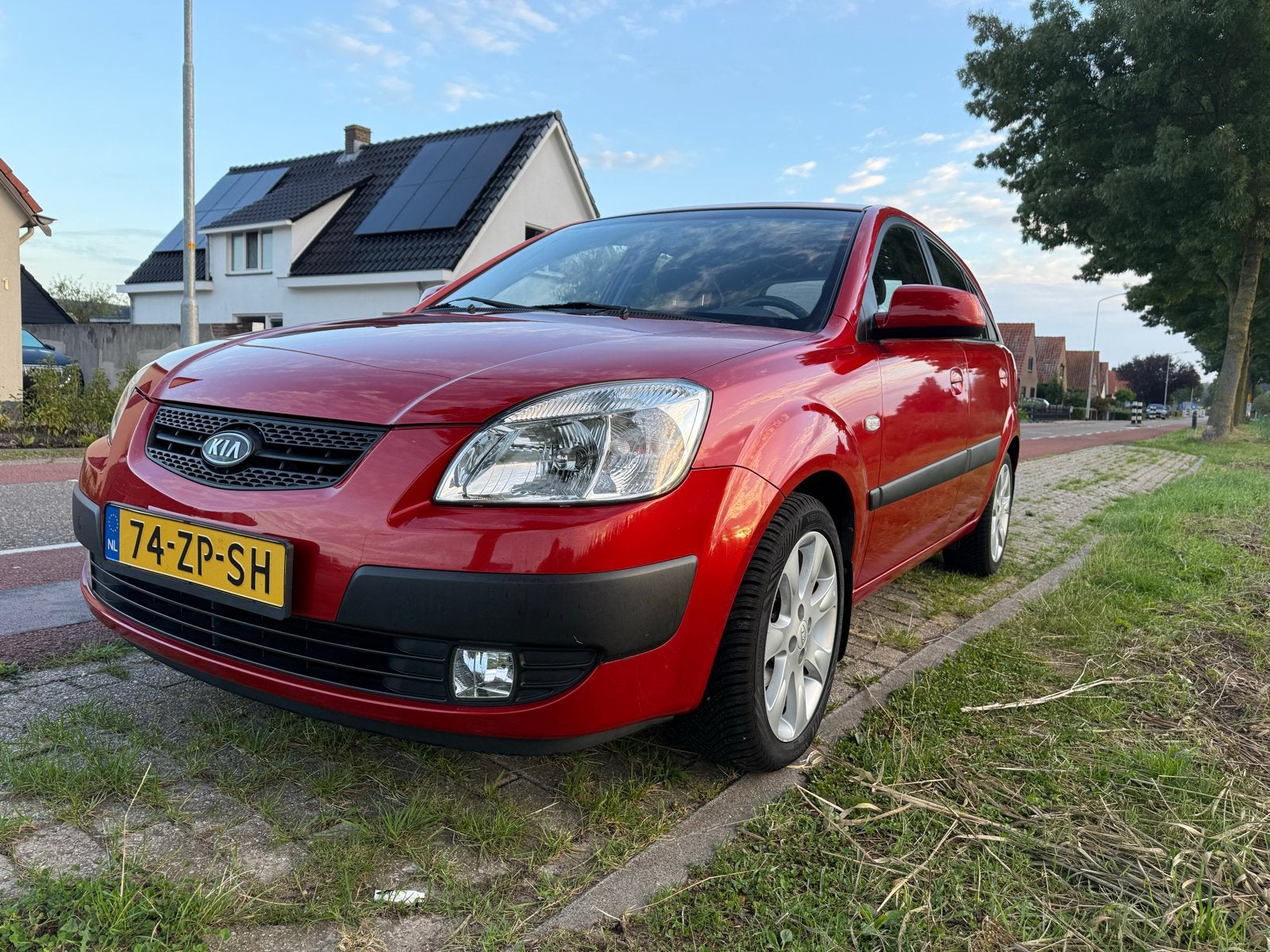 Kia Rio 1.4 HB 2008 airco, lage km! Nieuwe apk