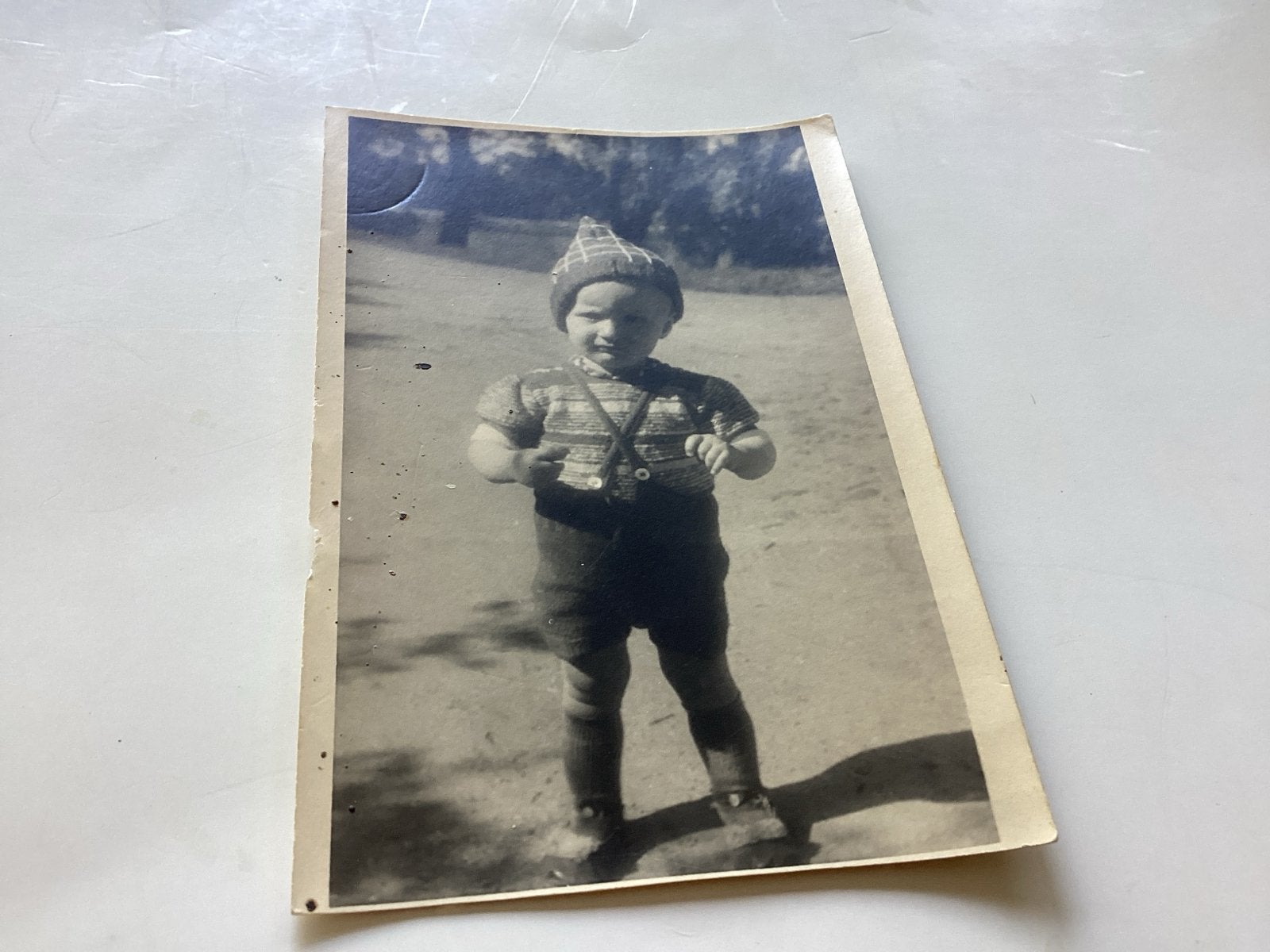 Oude foto van Roland, 1,5 jaar oud, Den Haag, Gebruikt, Foto, Ophalen of Verzenden, Voor 1940