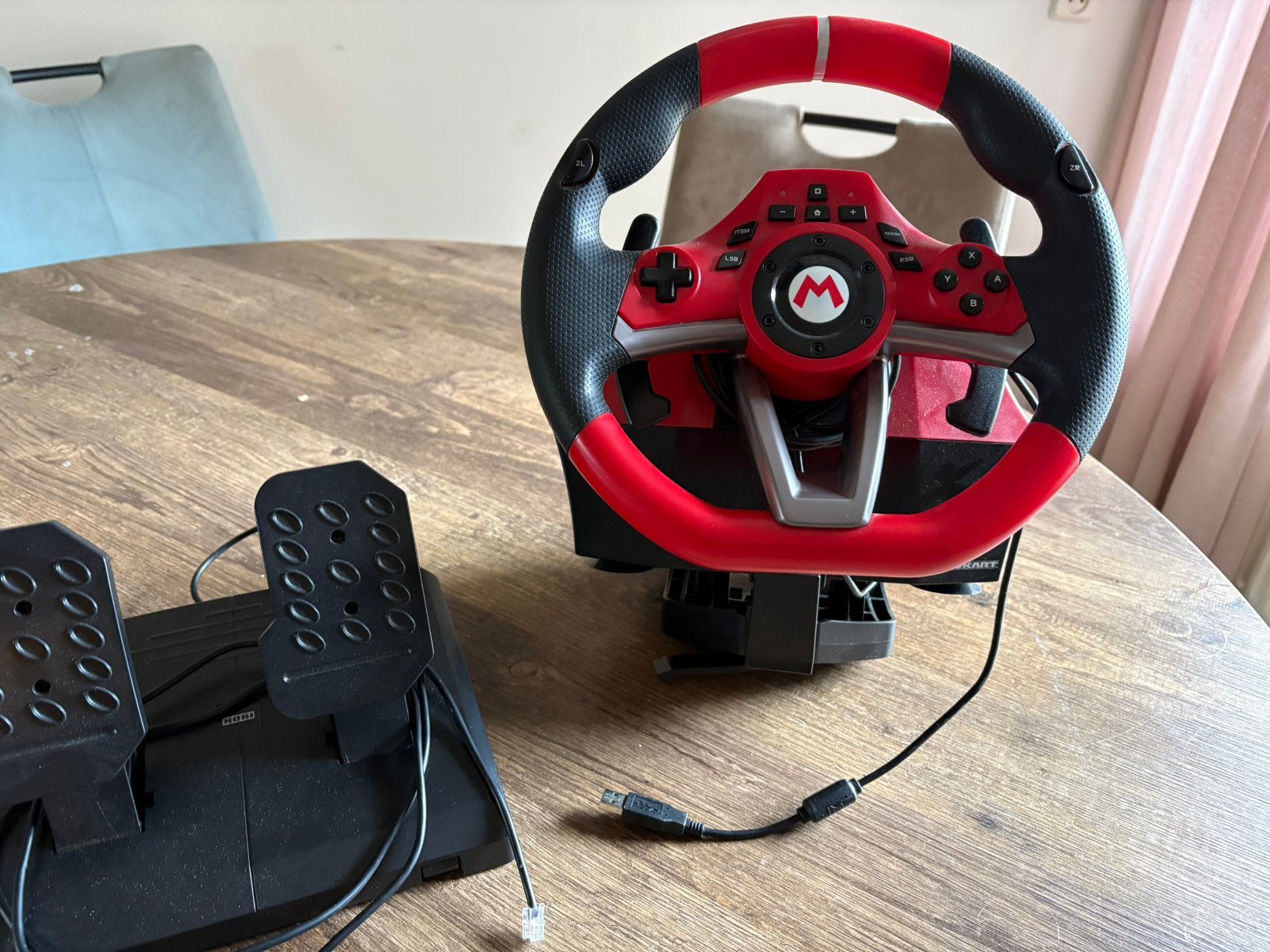 Nintendo switch stuur en gas/rem pedalen, Spelcomputers en Games, Ophalen, Zo goed als nieuw, Switch, Stuurtje of Sportattribuut