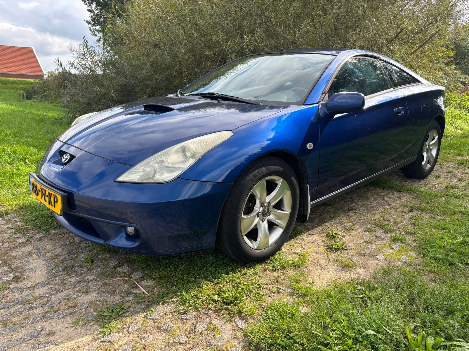 Toyota Celica 1.8 16V Vvti 2000 Blauw apk nieuw & volle tank, Zwart, 49 €/maand, Origineel Nederlands, 1200 kg