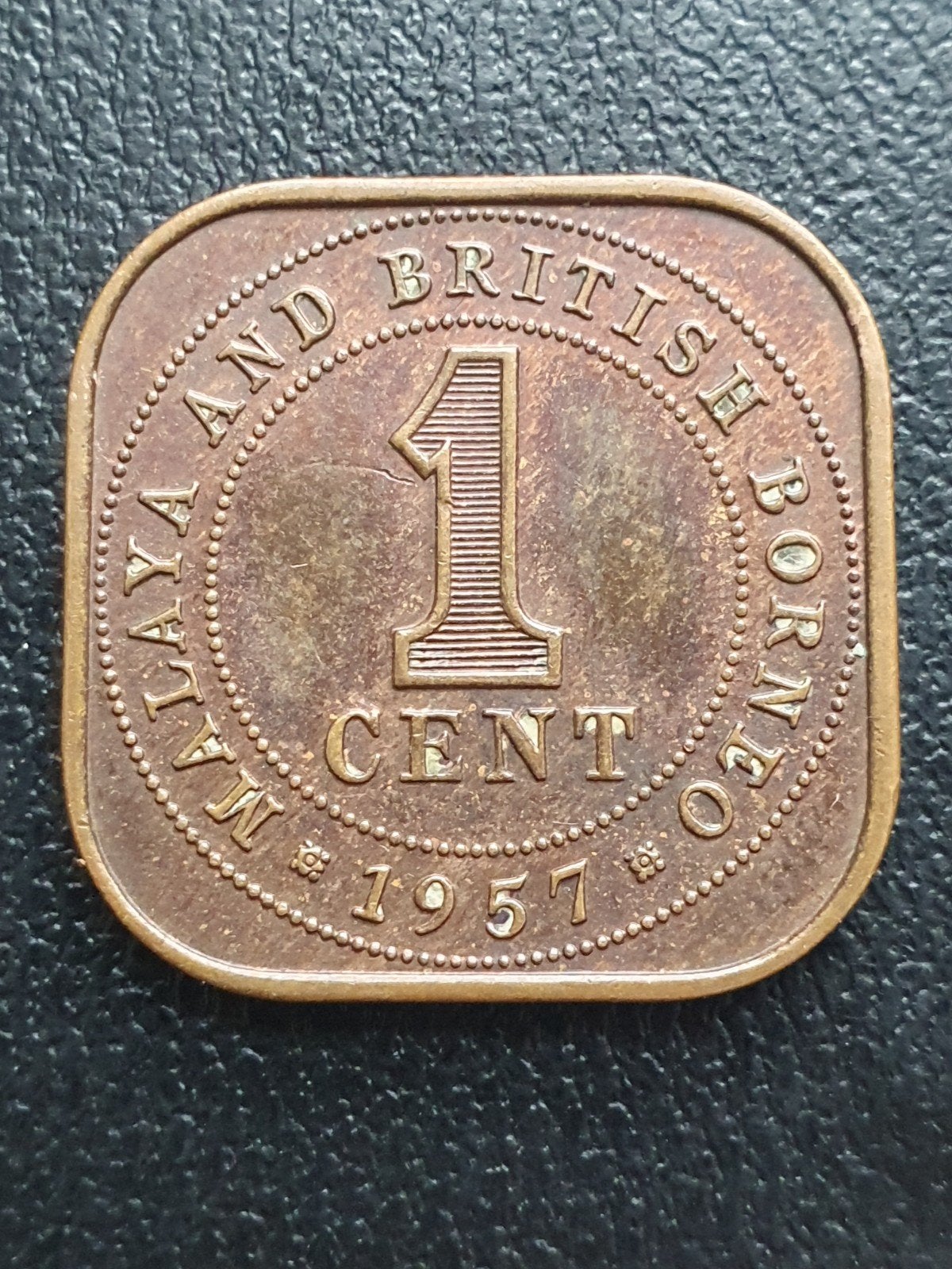 1 cent munt uit 1957 Borneo, Postzegels en Munten, Munten | Azië, Ophalen of Verzenden, Zuidoost-Azië
