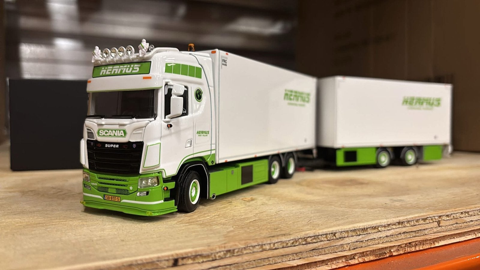 Wsi hermus scania s530 combi, Ophalen of Verzenden, Zo goed als nieuw, Bus of Vrachtwagen, Wsi