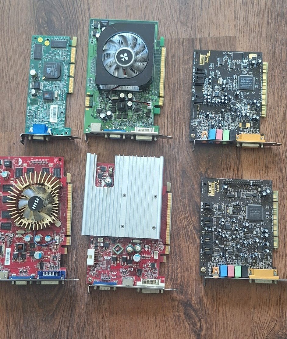 4x Oude GPU's / Grafische Kaarten & 2x Sound Blaster 5.1, Computers en Software, AMD, GDDR, Ophalen of Verzenden, Niet werkend