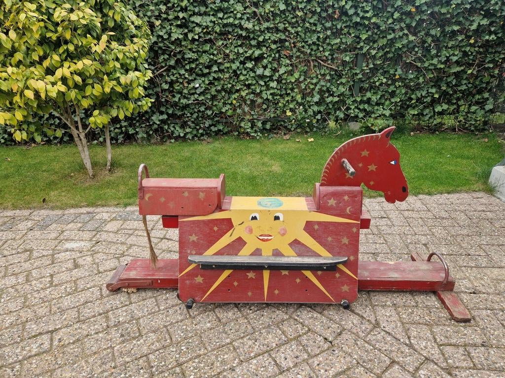 Ouderwets leuk hobbelpaard, Ophalen, Gebruikt, Overige typen, Met wieltjes