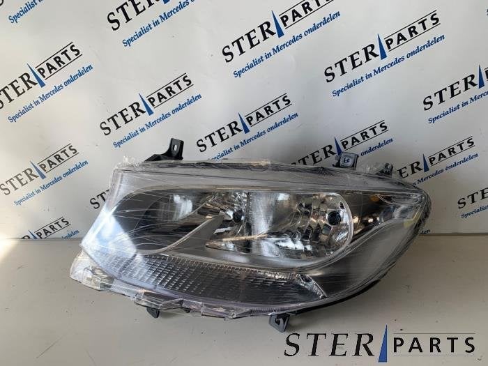 Koplamp links van een Mercedes Sprinter, 12 maanden garantie, -, Nieuw, Ophalen of Verzenden