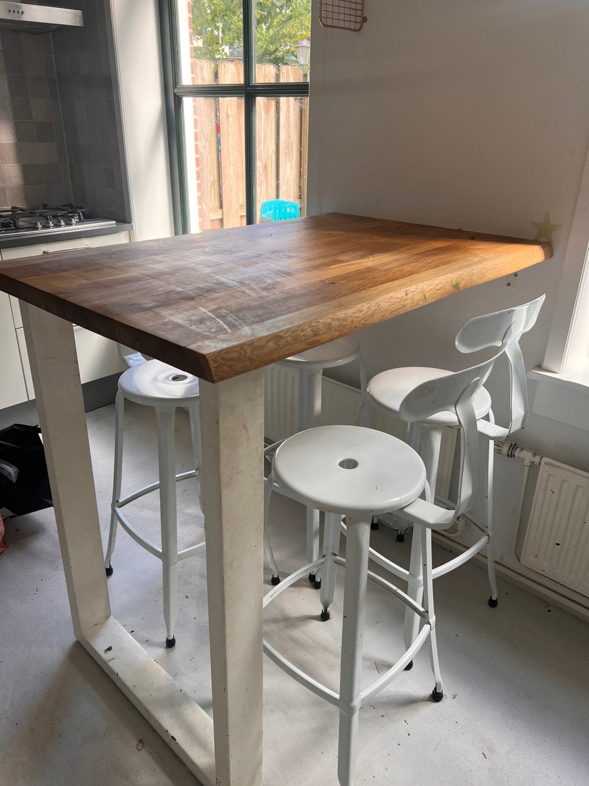 Bartafel met krukken, Ophalen, Gebruikt, Inclusief barstoelen