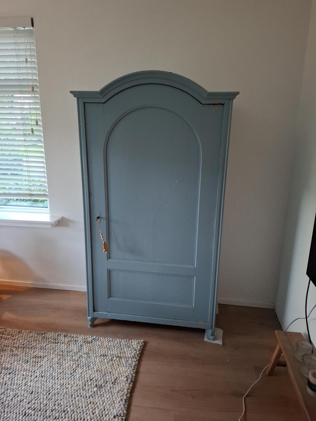 Antieke French meidenkast - Blauwgrijs - Massief hout, Antiek en Kunst, Ophalen
