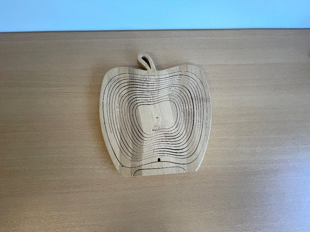 Opvouwbare Houten Fruitmand / Onderzetter (Appelvorm), Op voet, Schaal, Ophalen of Verzenden, Zo goed als nieuw