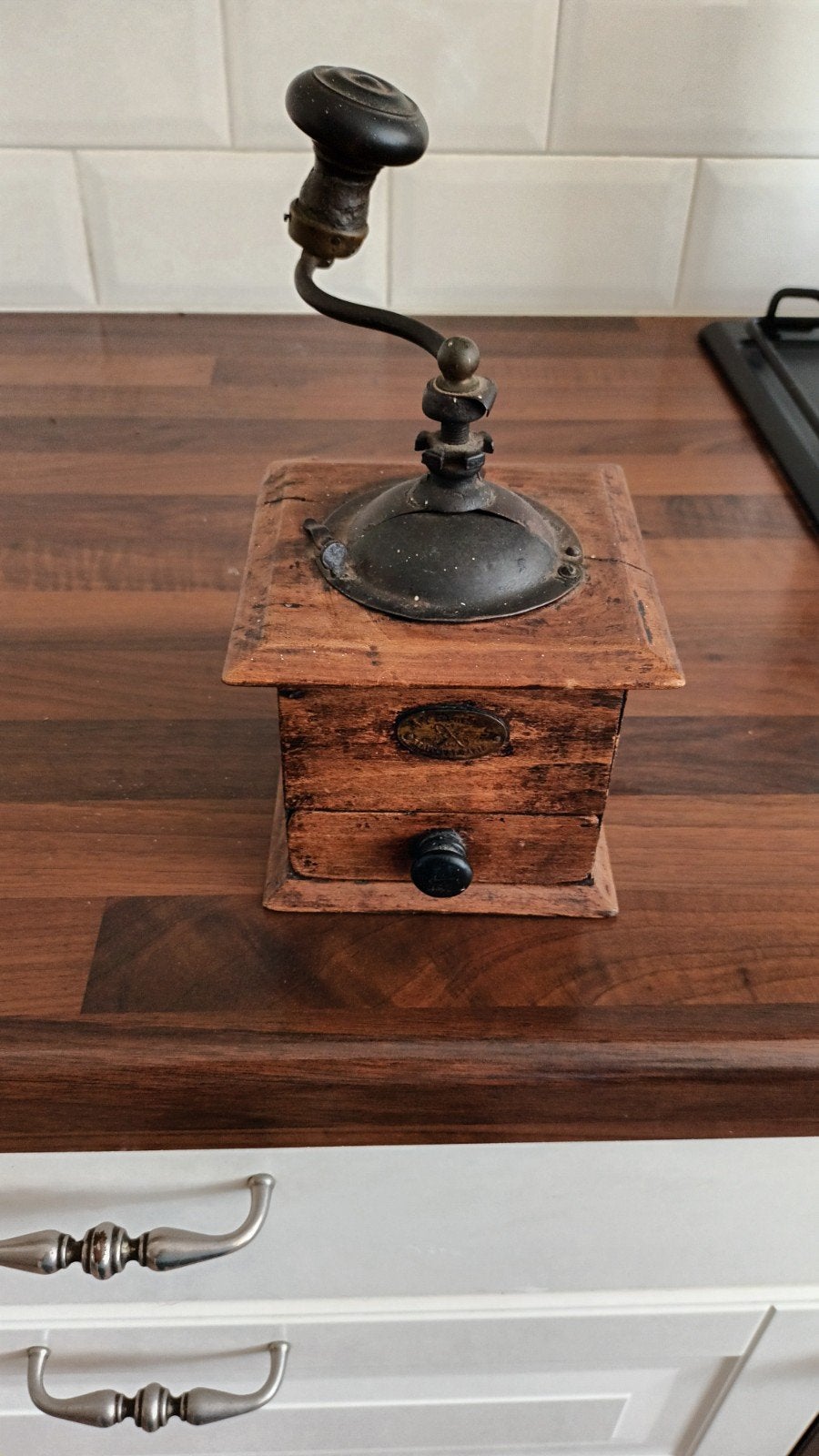 oude koffie molen, Ophalen