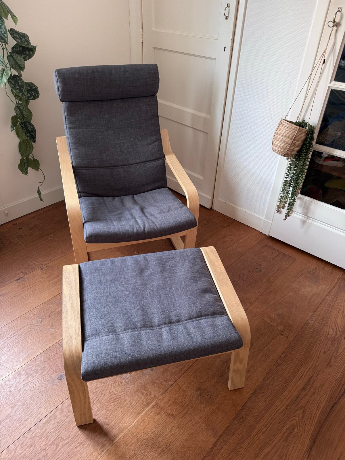 IKEA Poäng fauteuil met voetenbank - Zo goed als nieuw, Ophalen, 75 tot 100 cm, Zo goed als nieuw, 50 tot 75 cm