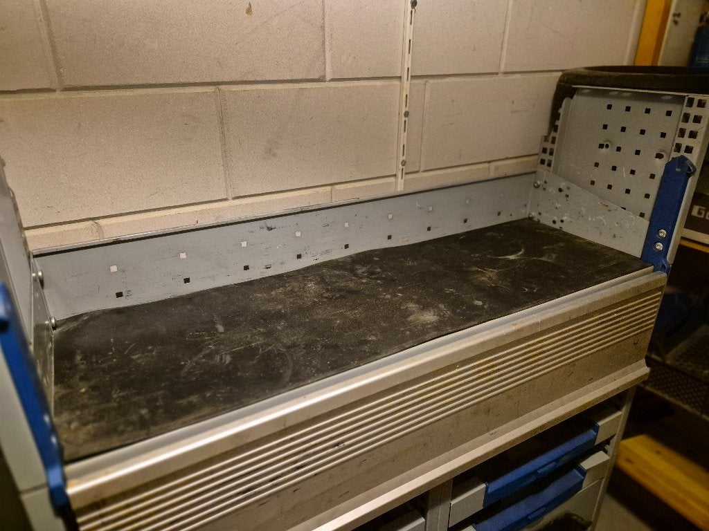 Foto 6 van BOTT Bedrijfs- wagen bus inrichting kast koffers opslag
