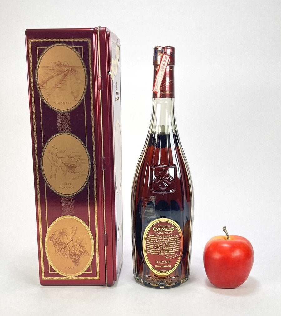 209. Camus cognac, Chateau du Plessis Grand V.S.O.P, Ophalen