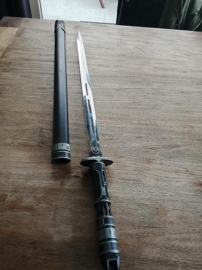 Katana zwaard, Ophalen, Zo goed als nieuw