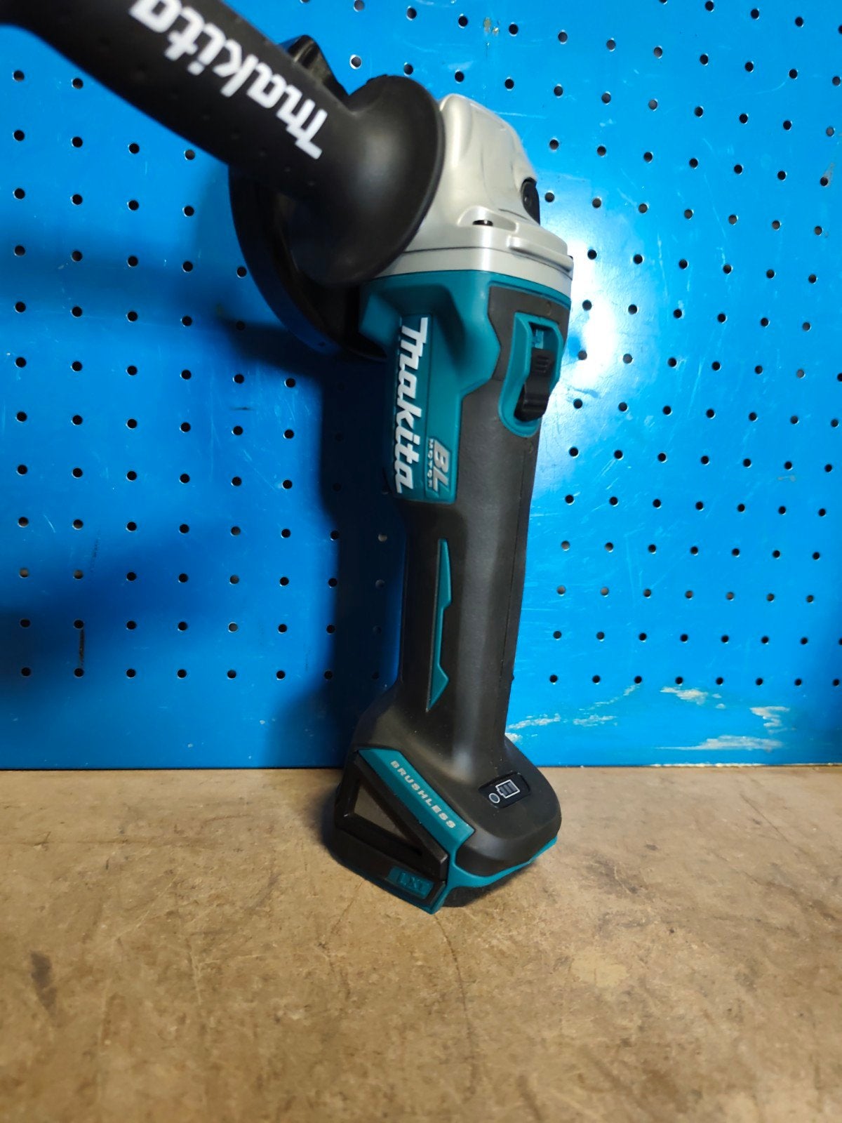 Makita 18v accu haakse slijper NIEUW, Ophalen of Verzenden, Nieuw, Haakse handslijpmachine