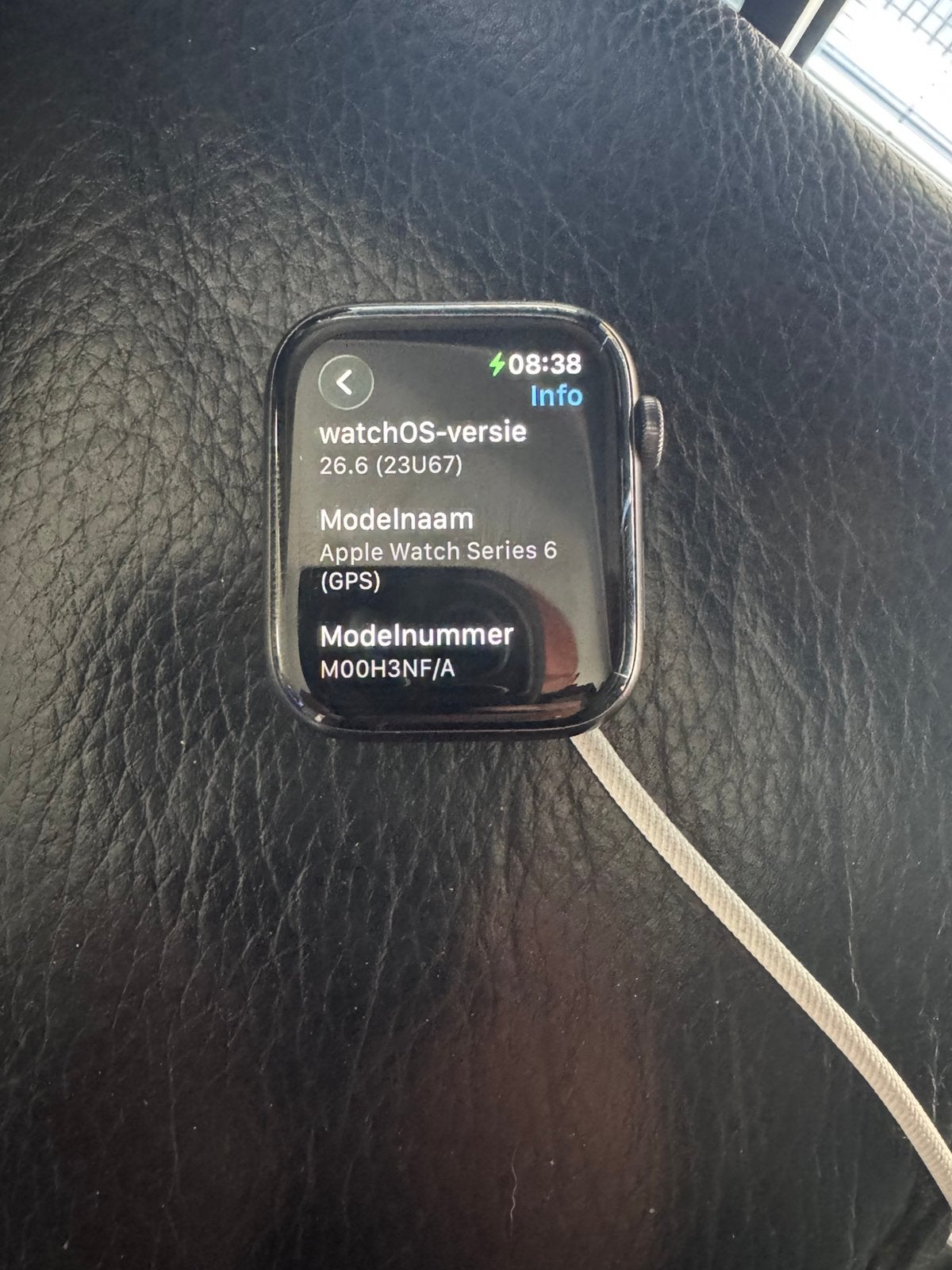 Apple Watch Series 6 44mm Space Gray Aluminium Zwart Sport B, Ophalen, Gebruikt, Zwart, IOS
