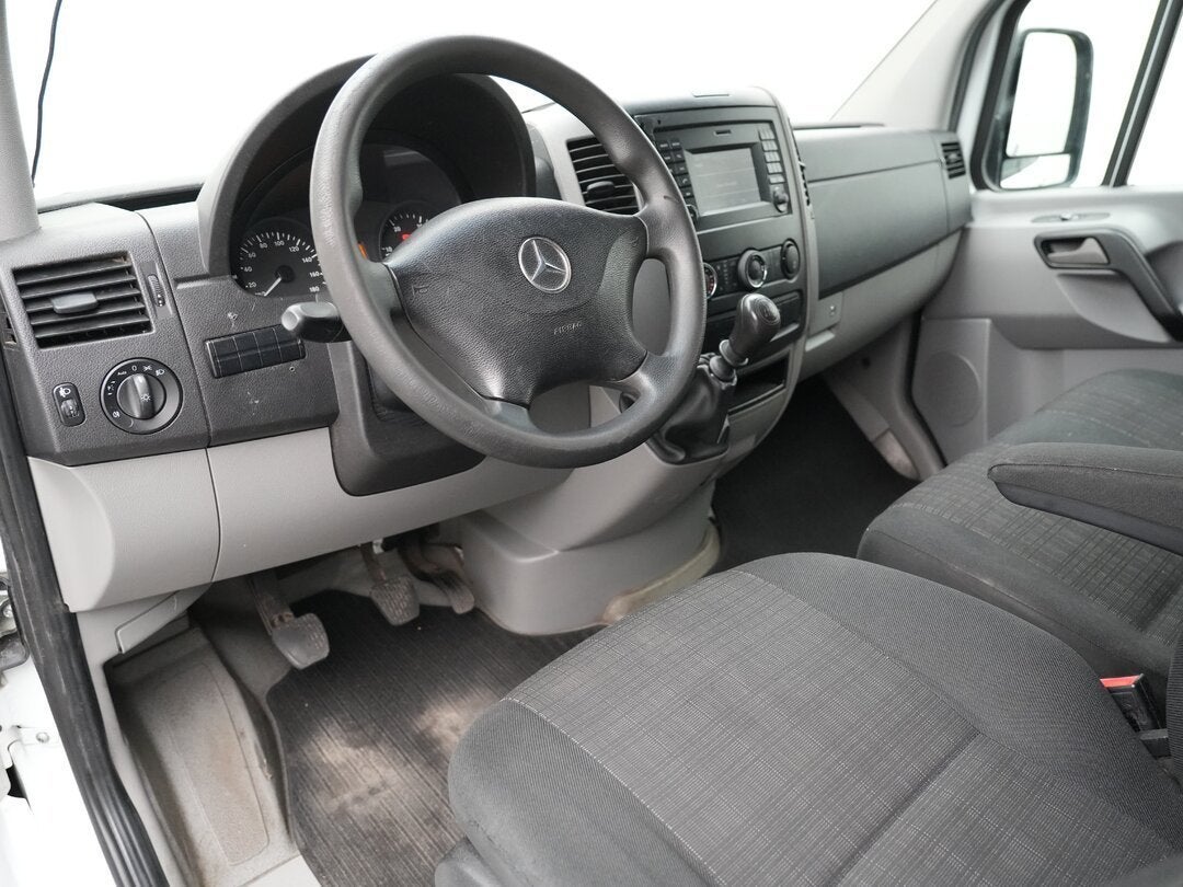 Mercedes Sprinter 311 CDI 4X2 Gesloten bestelwagen L2H2 Airc, Auto's, Bestelauto's, Gebruikt, Euro 6, 2000 kg, Wit