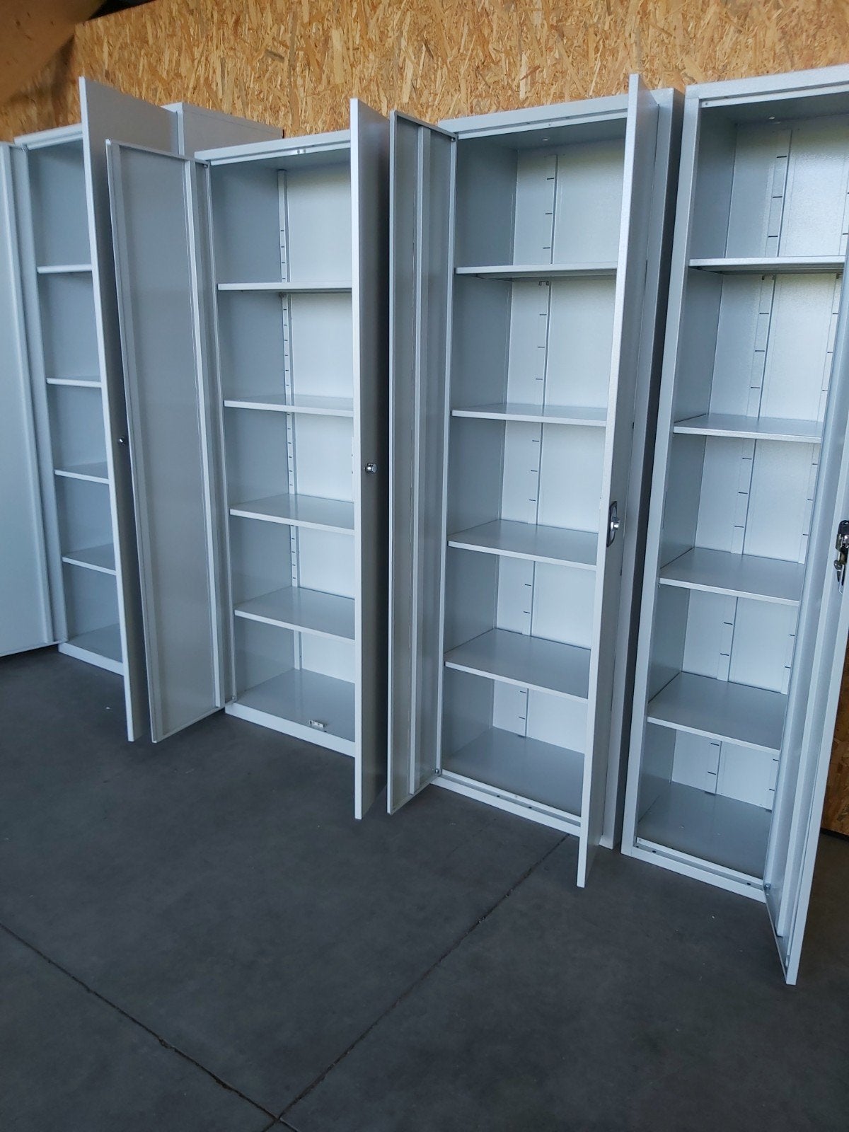 Foto 4 van Gereedschapskast kantoorkast archiefkast vanaf €99,00