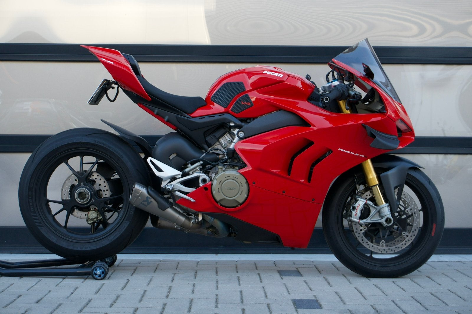 Ducati Panigale V4 S 213PK / Akrapovic / Rizoma / Stuurverw., Occasion, 4 cilinders, Motorrijbewijs A, Handvatverwarming