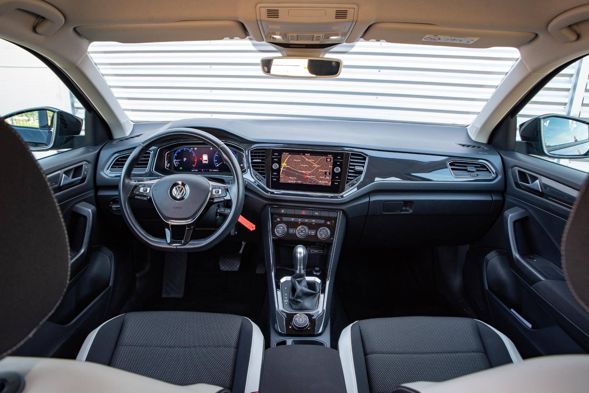 Volkswagen T-Roc 2.0 TSI 4Motion Sport Adapt. Cruise Virtual, Auto's, Volkswagen, Automaat, Gebruikt, 1984 cc, Zwart