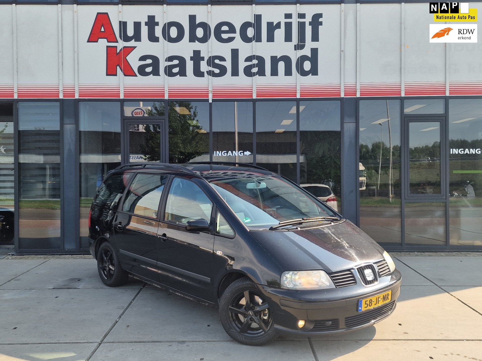 Seat Alhambra 2.8 V6 Signo 204pk - 7Persoons - Clima - Cruis, Auto's, Voorwielaandrijving, Gebruikt, Zwart, Bedrijf