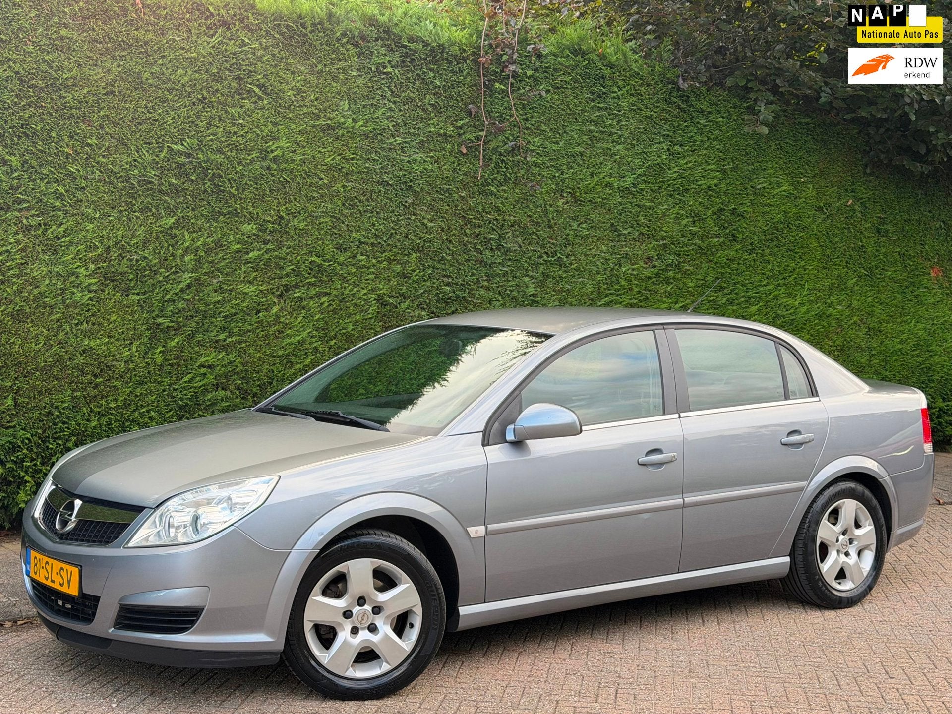 Opel Vectra 1.8-16V LAGE KM/RIJDT GOED/APK 12-2026/TREKHAAK!, Voorwielaandrijving, Stof, Gebruikt, 4 cilinders