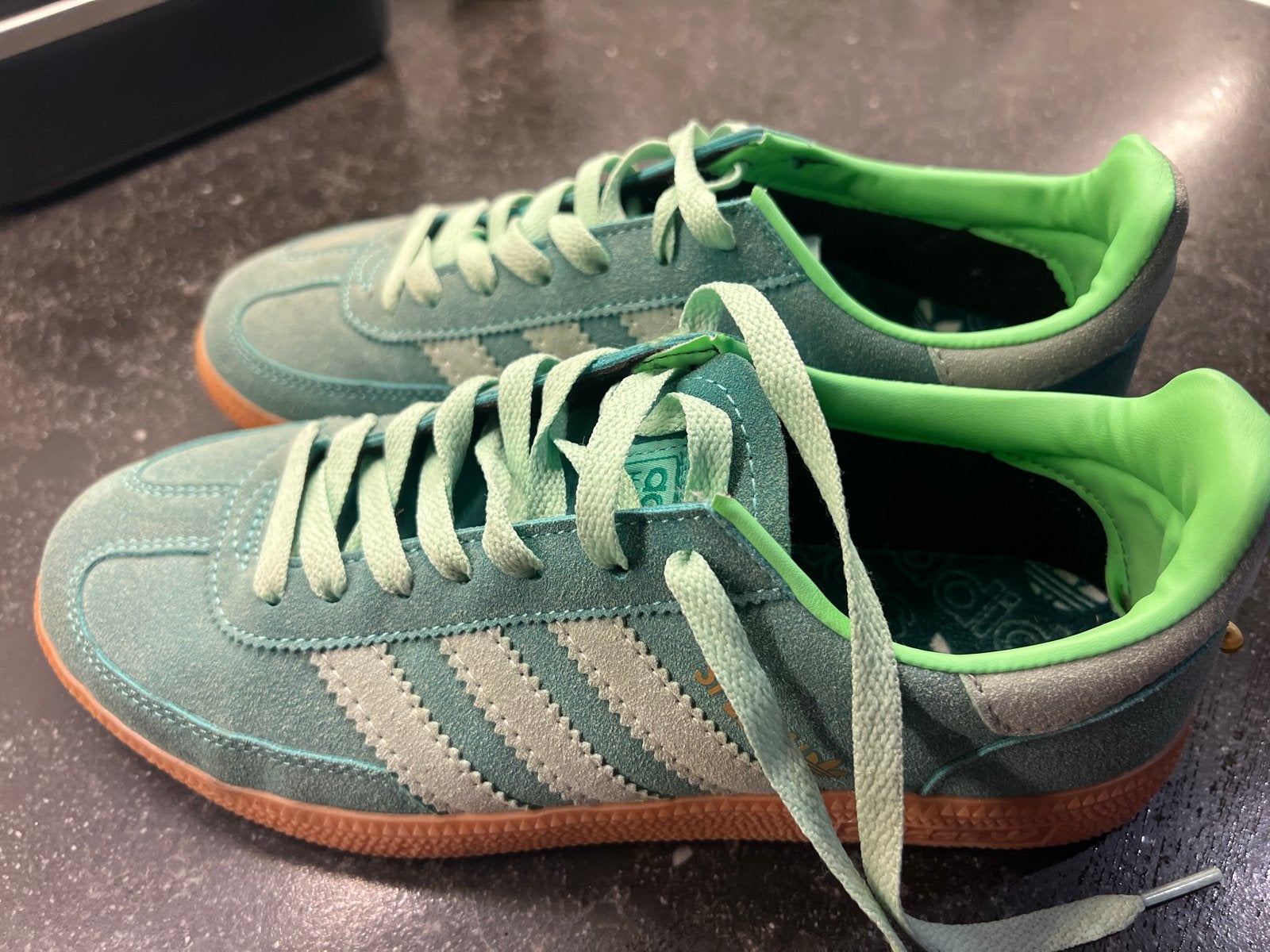 Adidas Spezial sneakers - Groen - Maat 39 1/3, Ophalen of Verzenden, Groen, Sneakers of Gympen, Zo goed als nieuw