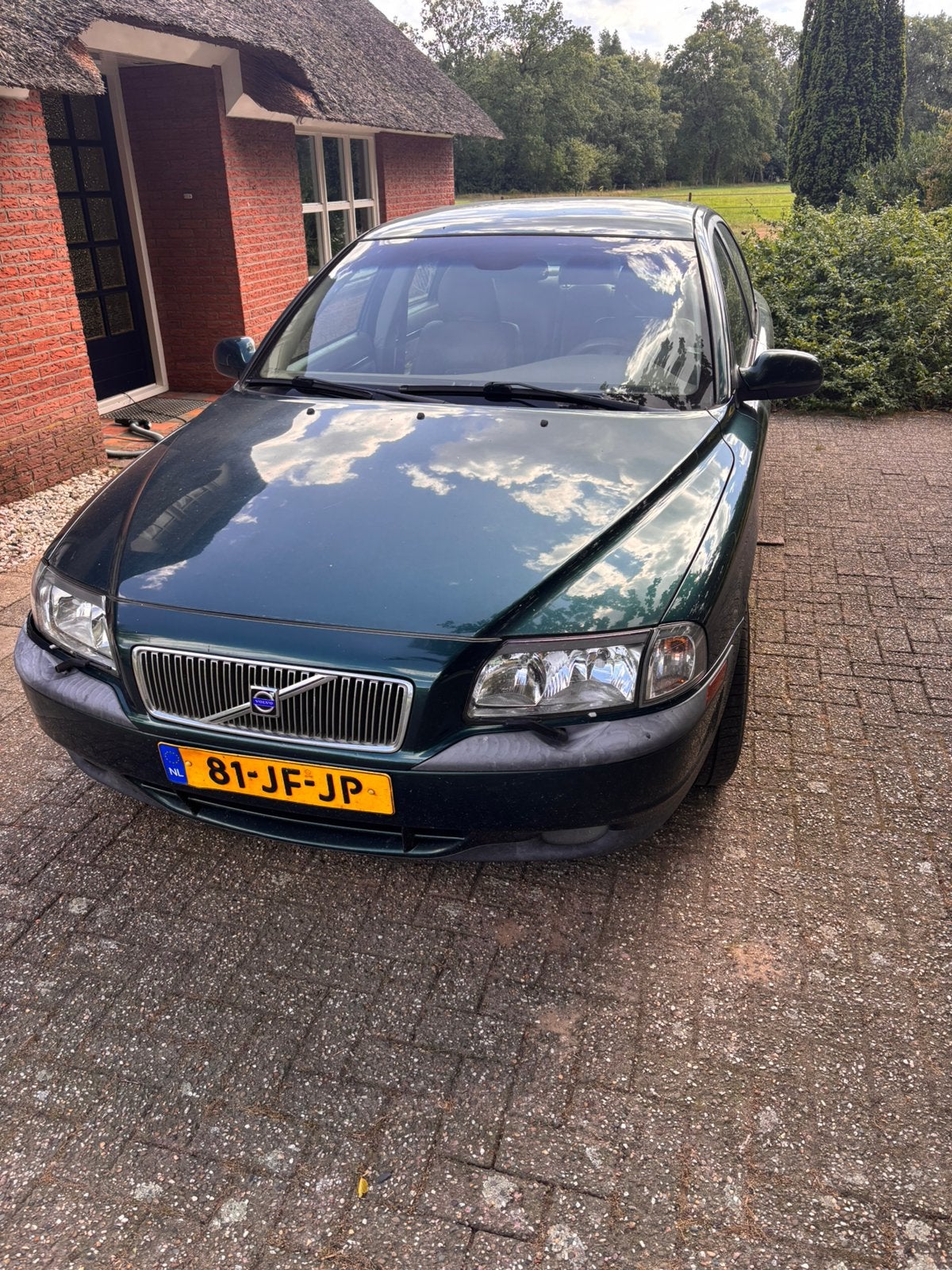 Volvo S80 2.4 140PK 2002 Groen, Auto's, Voorwielaandrijving, 1800 kg, Sedan, 84 €/maand