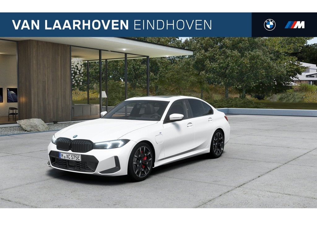 BMW 3 Serie 330e M Sport Automaat / Schuif-kanteldak / Sport, Auto's, BMW, Automaat, 1998 cc, Achterwielaandrijving, Zwart
