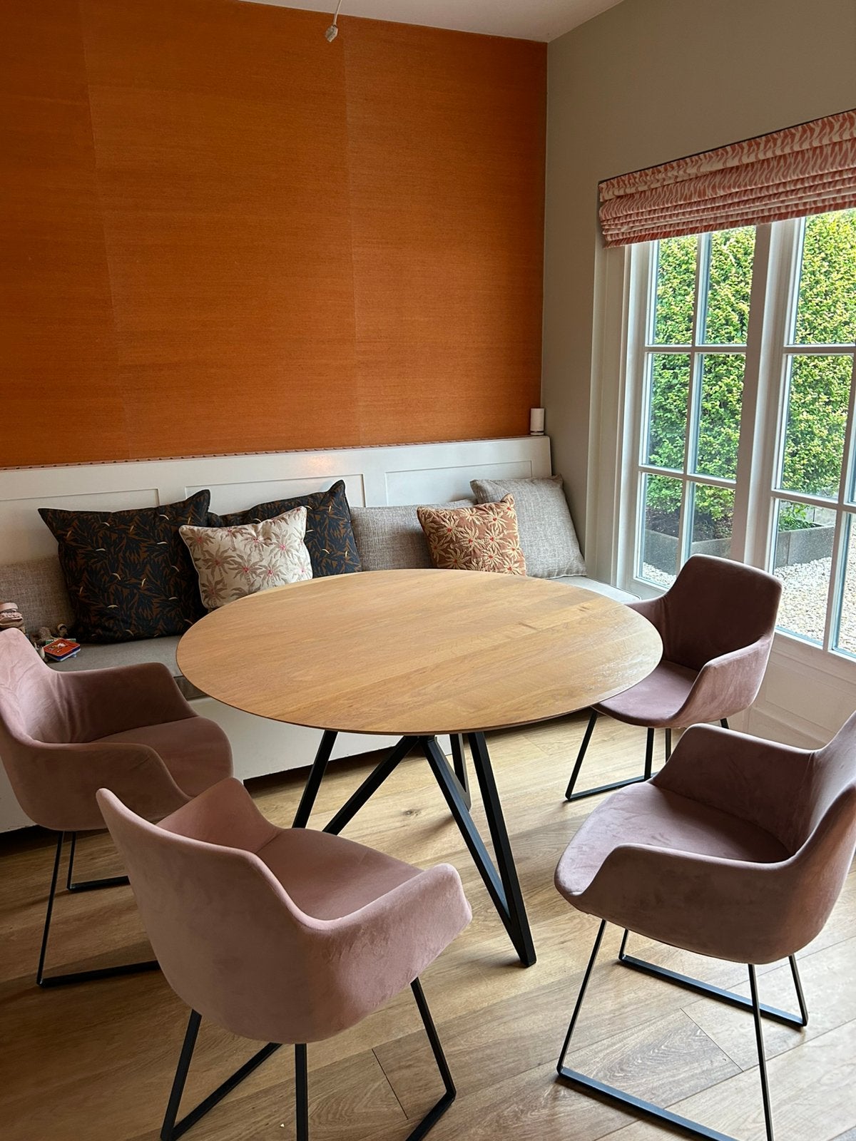 Eettafel Studio Henk - np €2.229,00 nu voor €875, Ophalen, Rond, 100 tot 150 cm