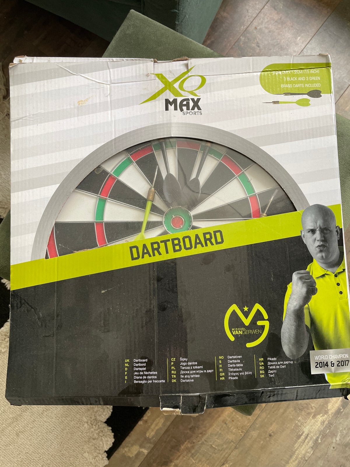 Dartbord met pijlen - XO Max Sports Michael van Gerwen, Sport en Fitness, Darts, Ophalen of Verzenden, Gebruikt, Dartbord met pijlen