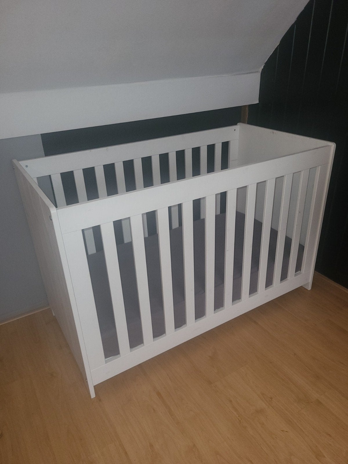 Wit ledikant met nieuw matras, Ophalen, Zo goed als nieuw, Ledikant