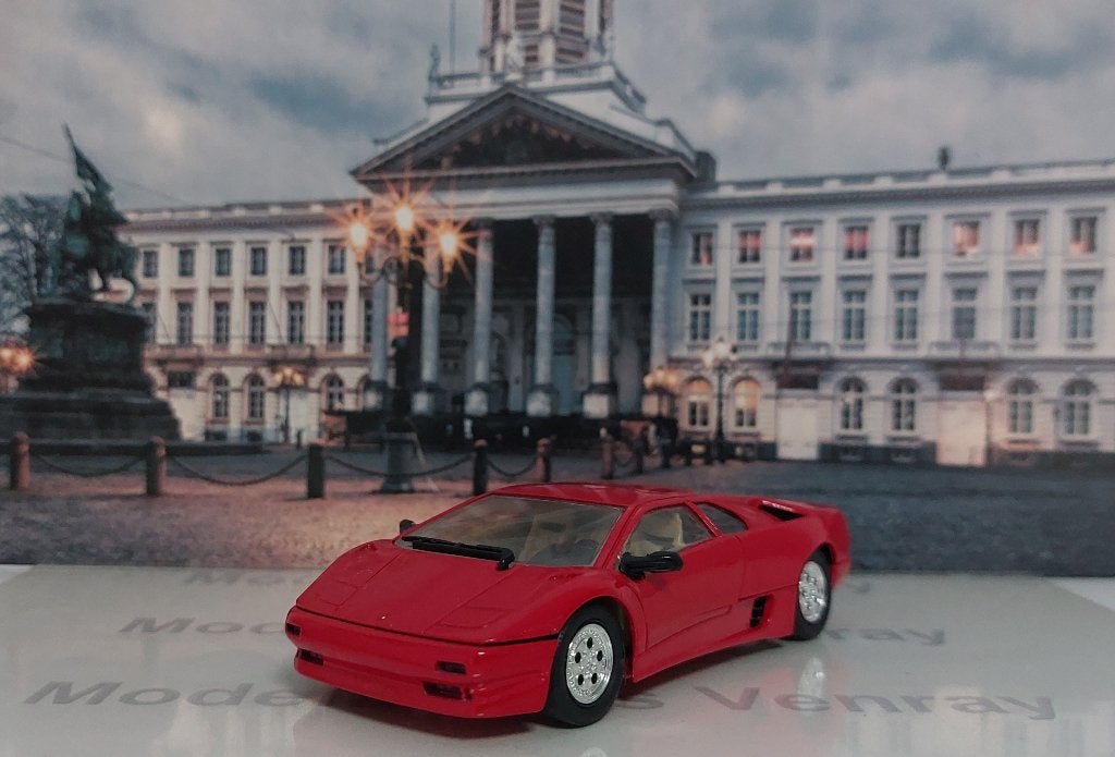 1:43 Lamborghini Diablo 2-d sports coupe 1995; Solido # 1527, Ophalen of Verzenden, Gebruikt, Auto, Solido