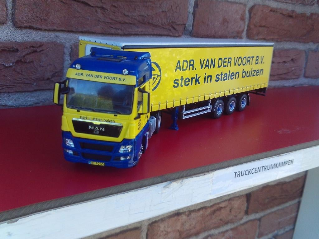 WSI  Man  TGX  XXL  4 x 2  van  van  der  Voort., Ophalen of Verzenden, Nieuw, Bus of Vrachtwagen, Wsi