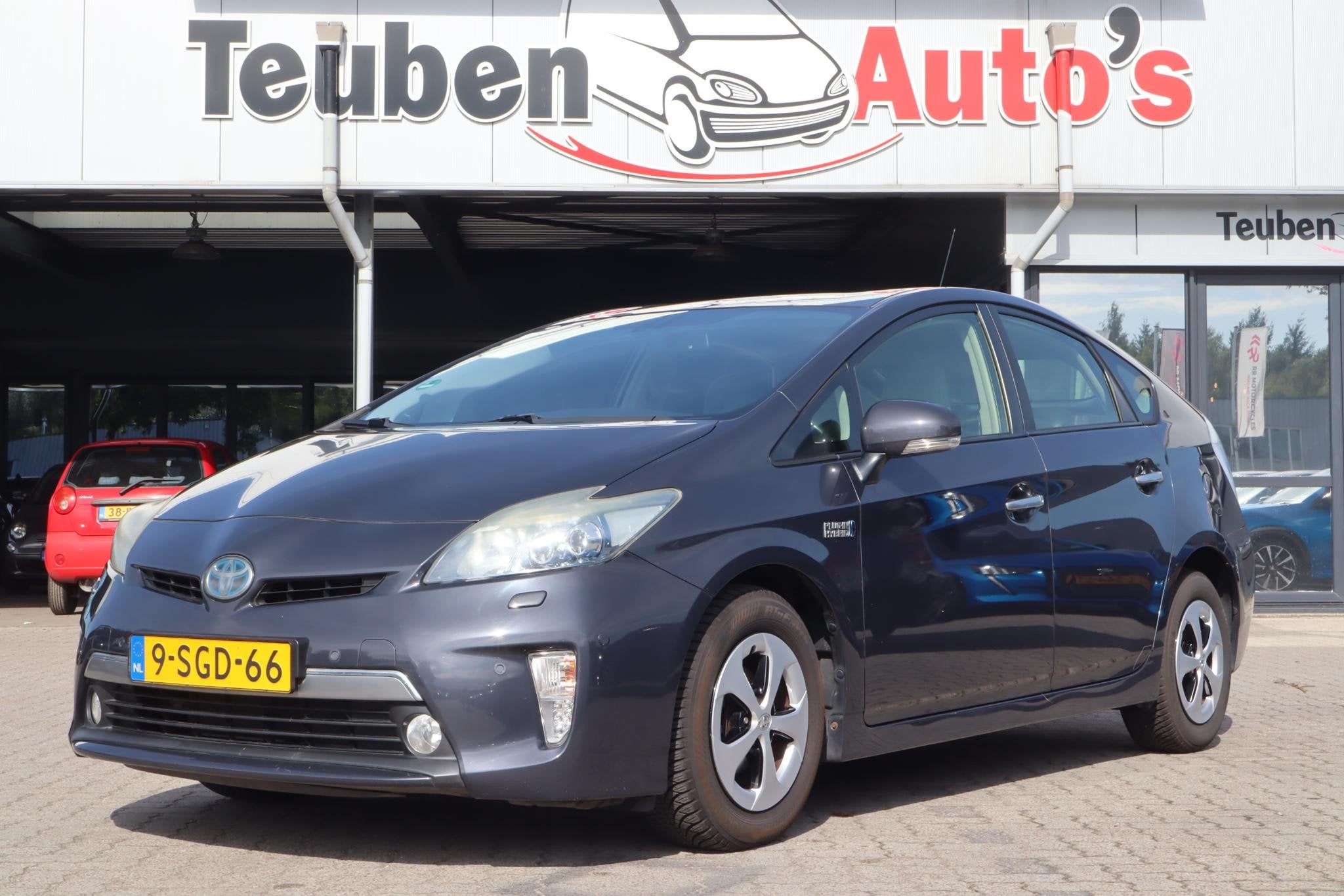 Toyota Prius 1.8 Plug-in Executive Business | 88.000KM | Cam, 136 pk, Gebruikt, 4 cilinders, Hybride Elektrisch/Benzine