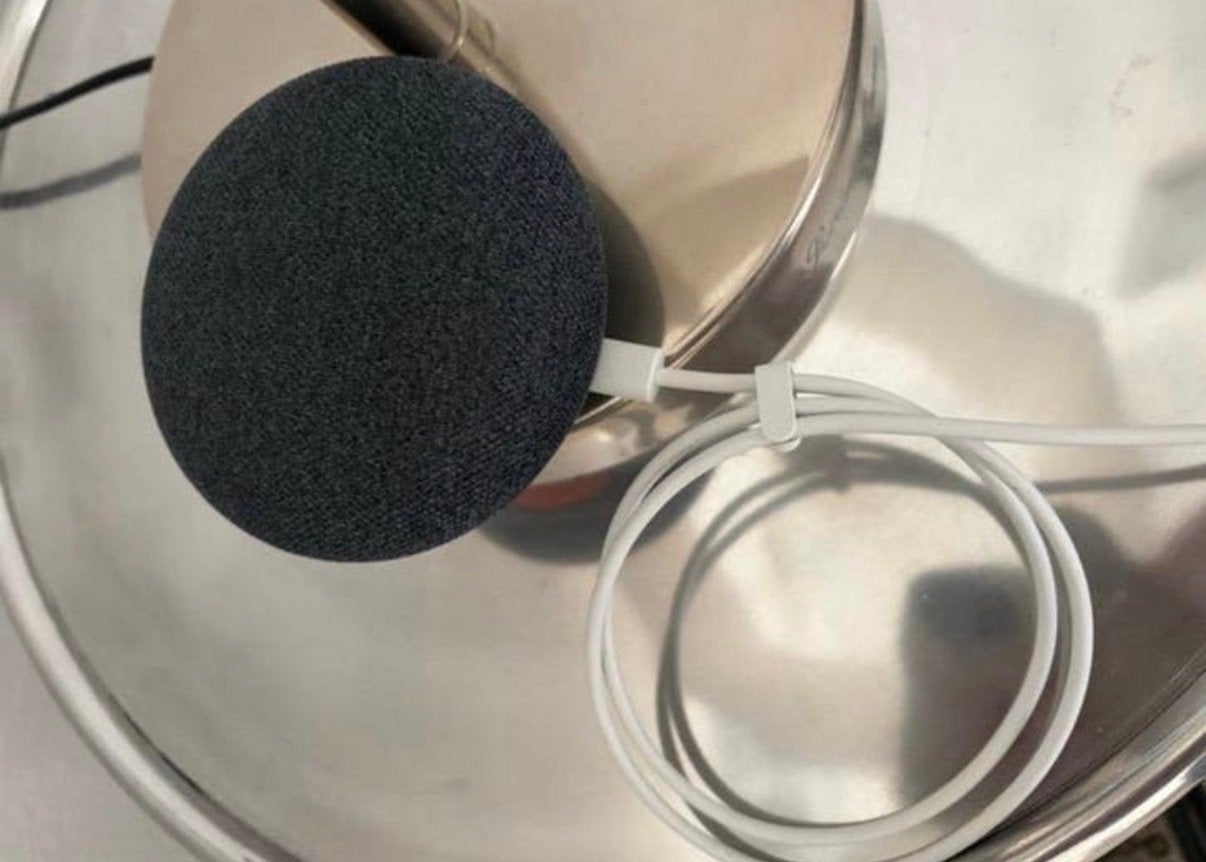 Google Home Mini - Smart Speaker met Adapter