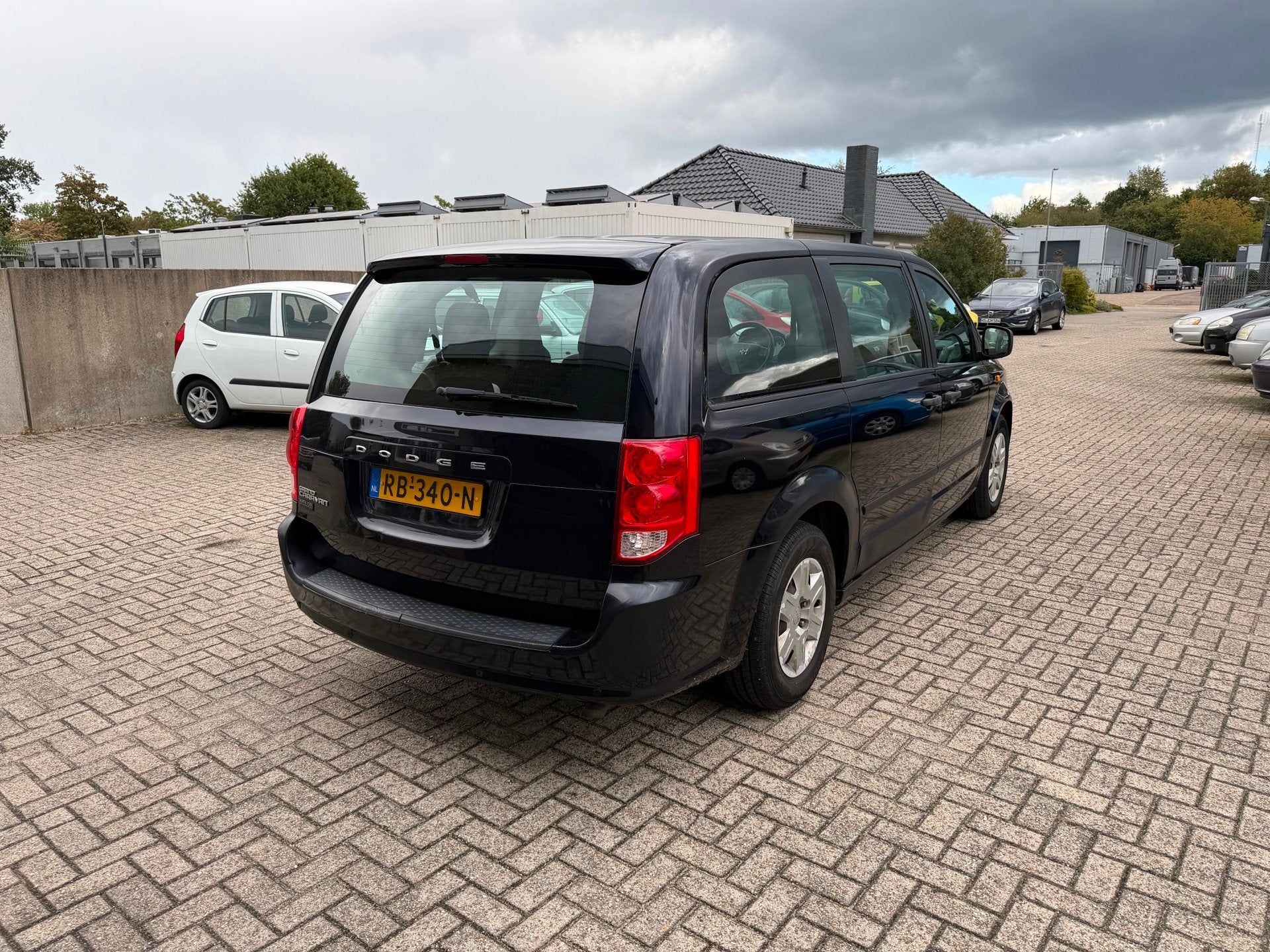 Dodge Grand Caravan 3.6 V6// goede auto// Leest tekst, Auto's, Euro 5, Zwart, Blauw, 7 stoelen