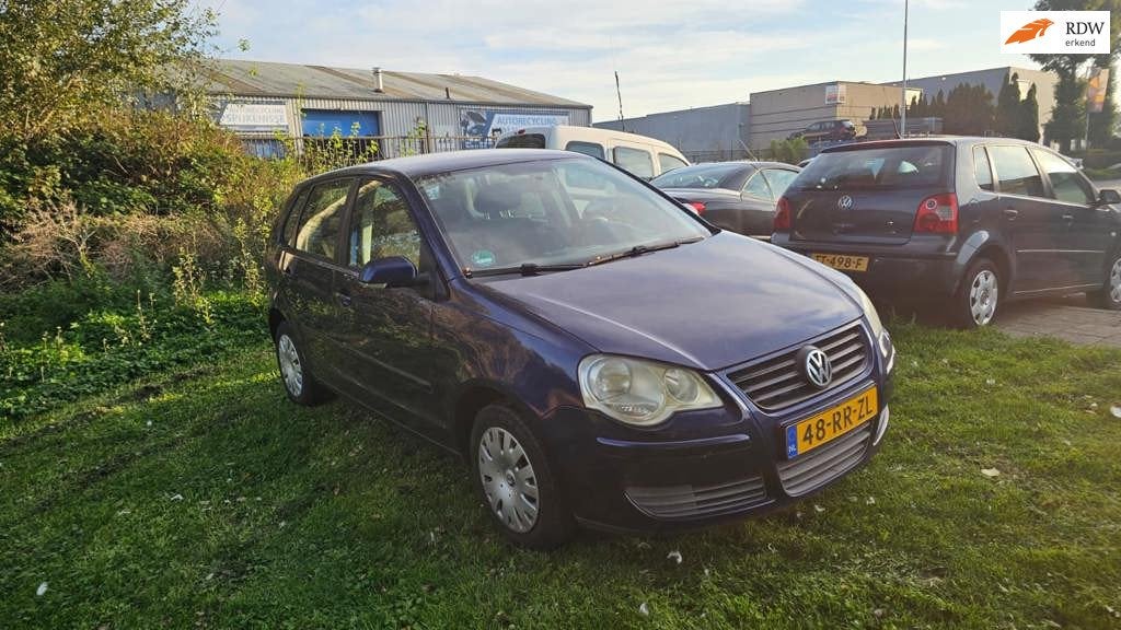 Volkswagen Polo 1.4-16V Turijn, Auto's, Voorwielaandrijving, 15 km/l, Blauw, Origineel Nederlands