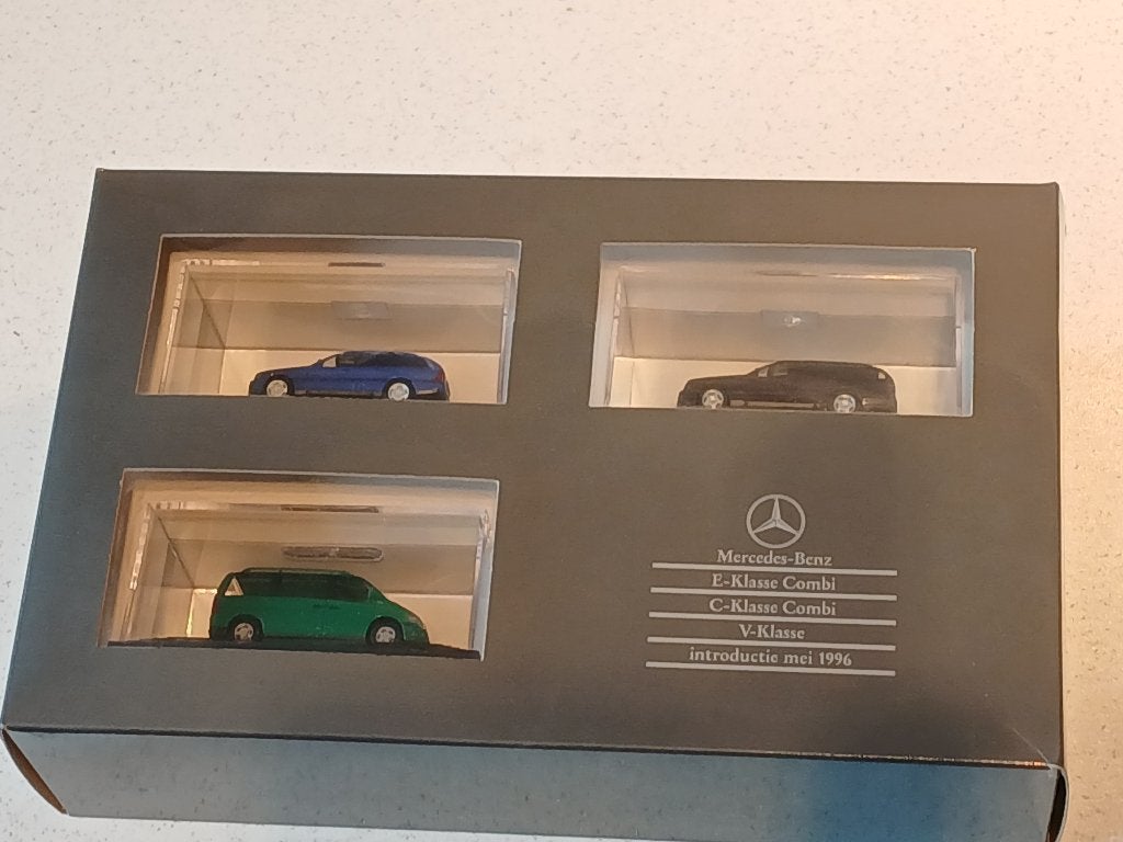 Mercedes C & E klasse en V230 1996 Herpa 1/87, Ophalen of Verzenden, Zo goed als nieuw, Auto, Herpa