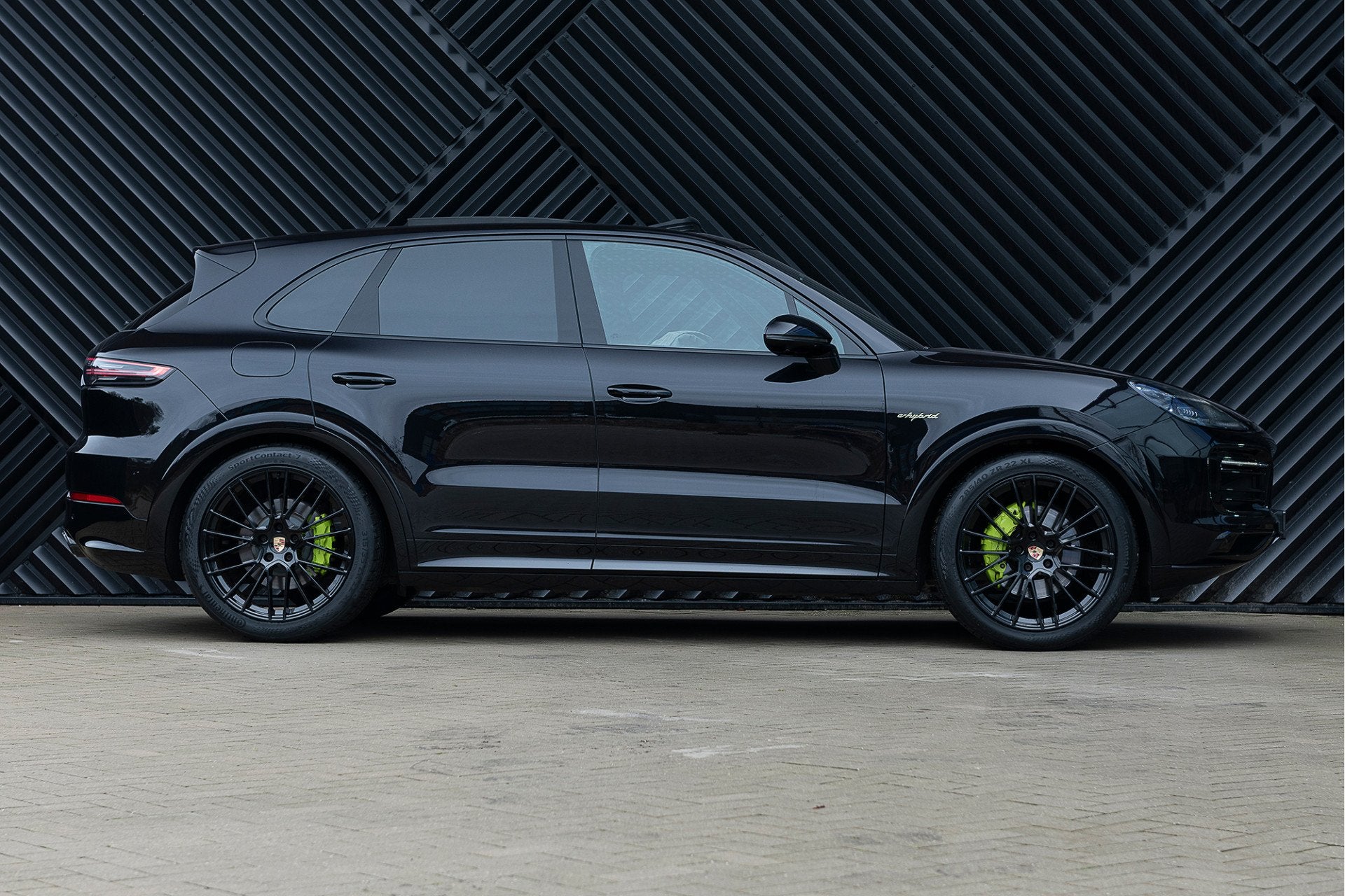 Porsche Cayenne 3.0 E-Hybrid ACC Pano PDLS+ GTS Stoelvent. S, Auto's, Porsche, Automaat, Gebruikt, Zwart, 2995 cc