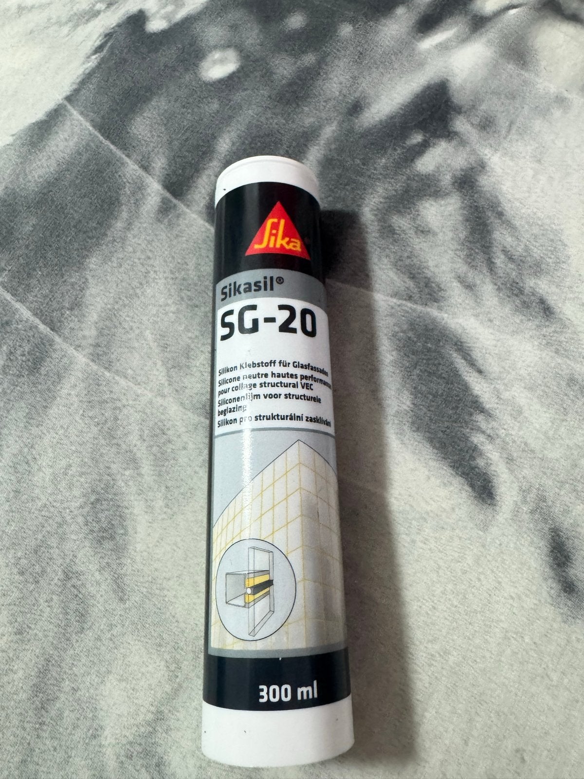 19 Stuks Sika Sikasil SG-20 Zwart Structurele Beglazing Kit, 5 tot 10 liter, Ophalen of Verzenden, Nieuw, Zwart