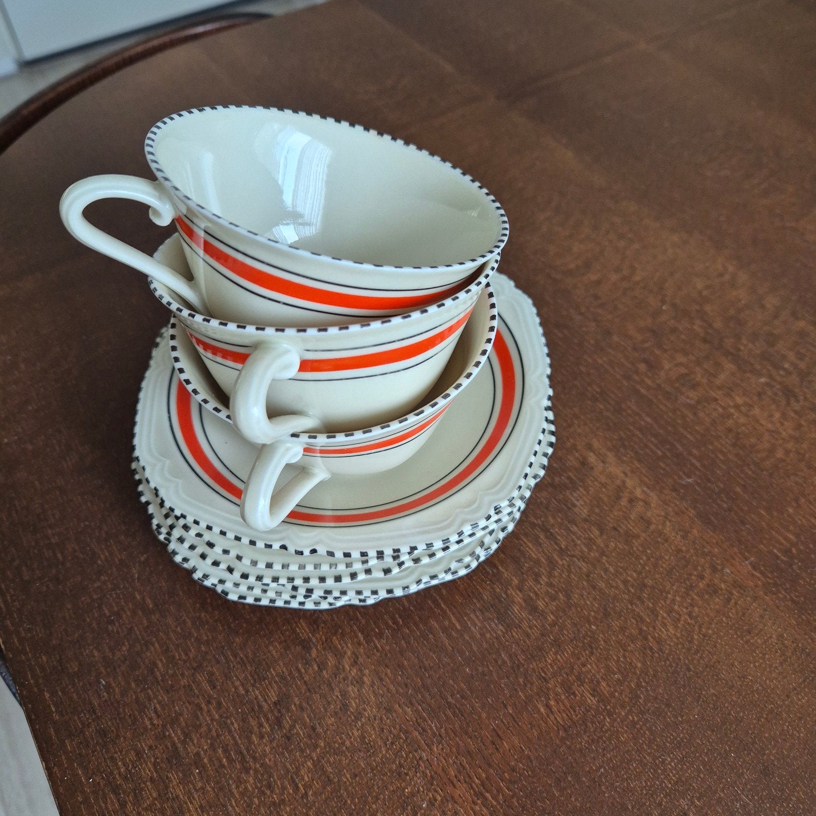 Vintage kop en schotels, Ophalen