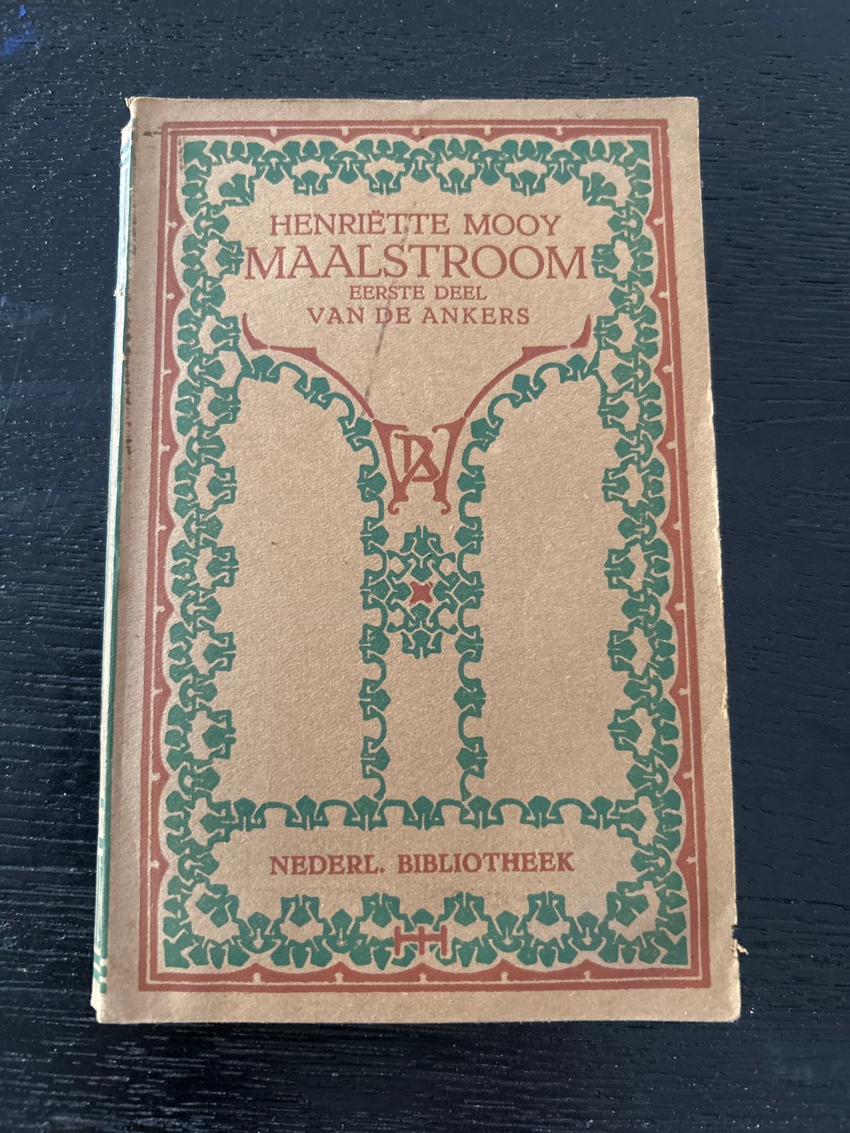 Henriëtte Mooy - Maalstroom (1927) - Eerste Deel, Ophalen of Verzenden, Gelezen, Nederland