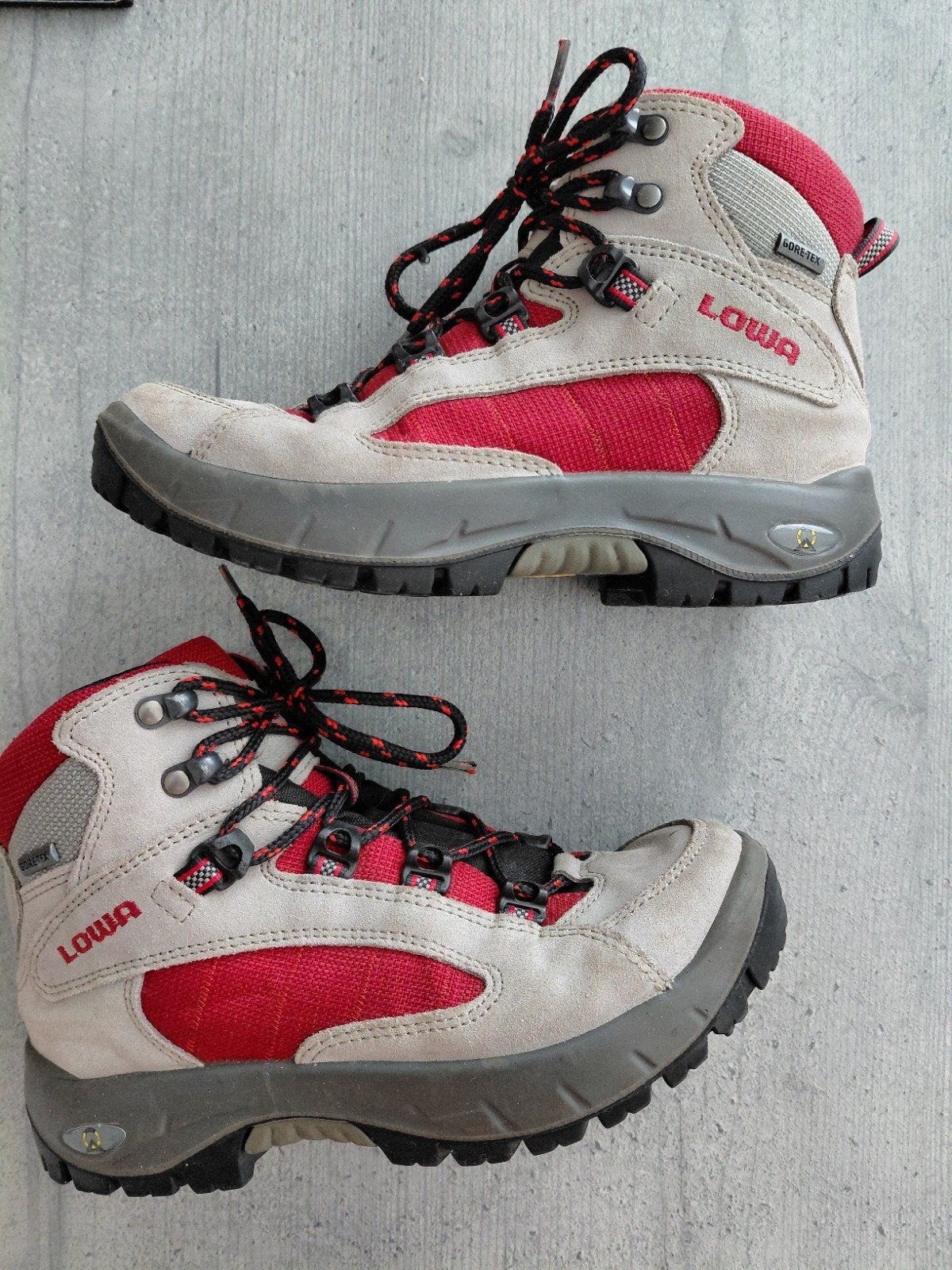 Lowa Gore-Tex wandelschoenen - Maat 36, Ophalen of Verzenden, Zo goed als nieuw, Schoenen